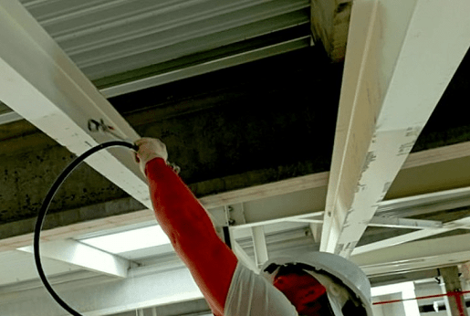 Tűzvédelmi festés acélszerkezetre – biztonság és design